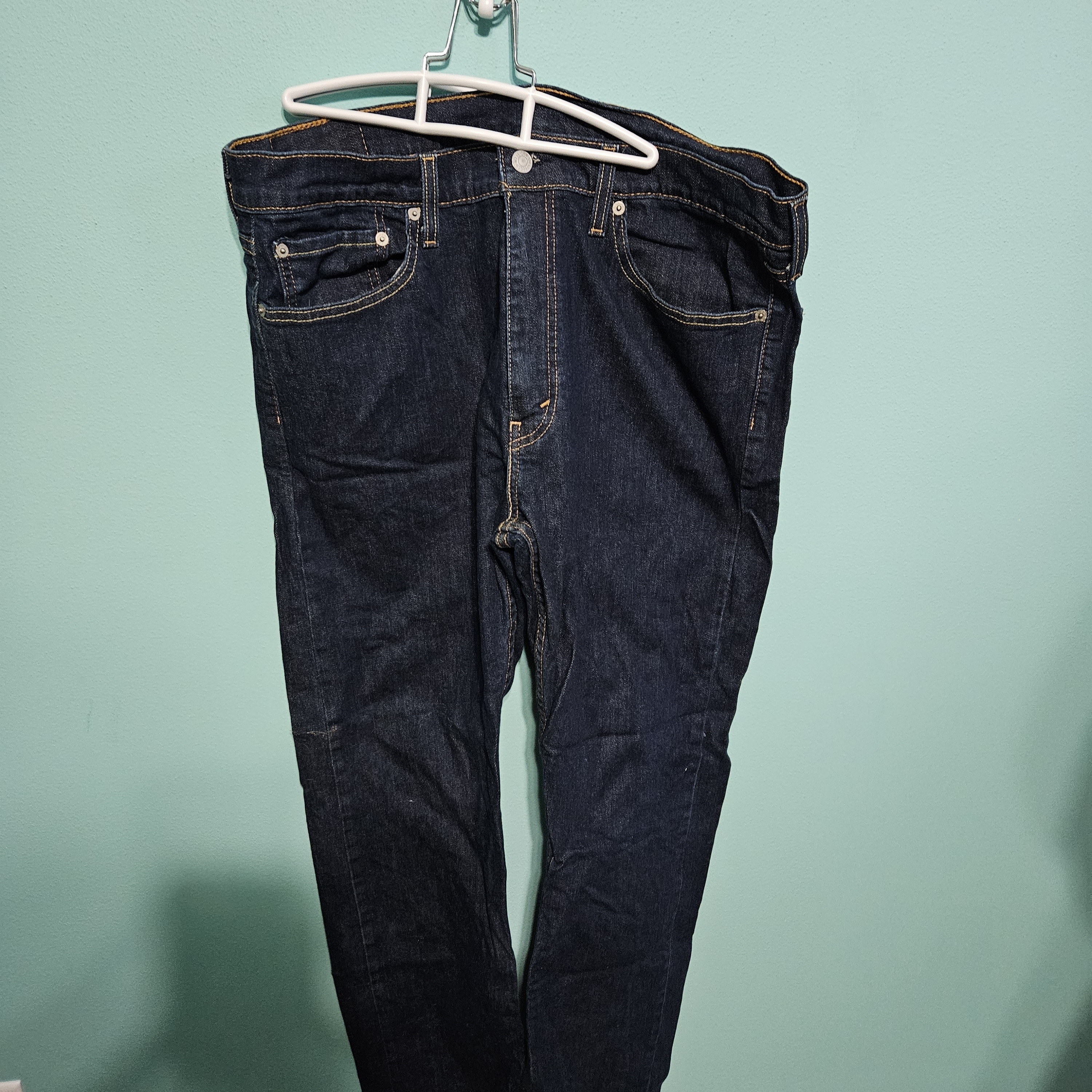 Levis Dark Indigo Relaxed Fit Jeans